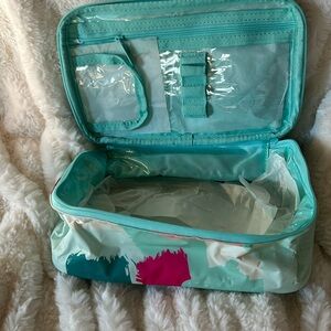 Glamour case from thirty one